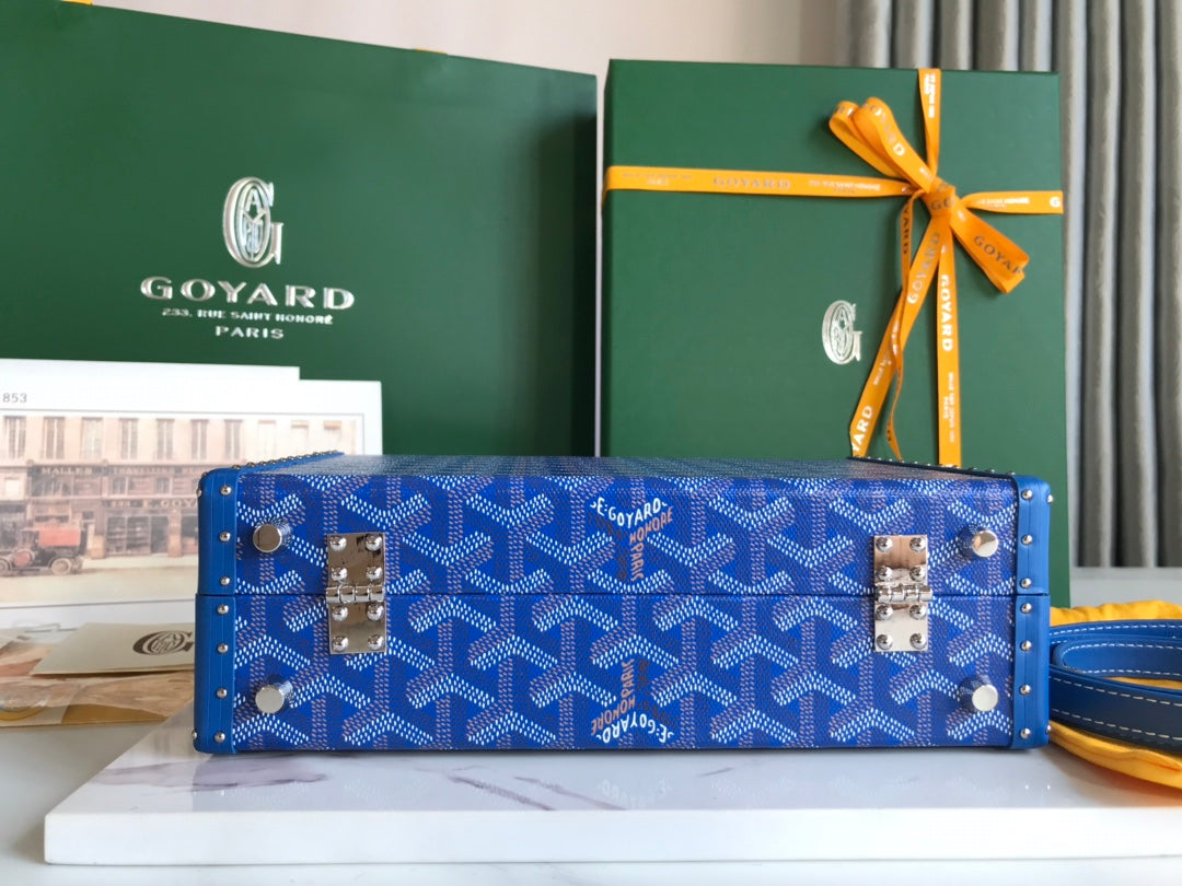 GRAND HÔTEL TRUNK BAG 24 IN BLUE GOYARDINE CANVAS AND CALFSKIN