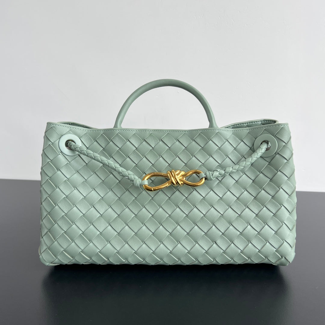 BOTTEGA VENETA SMALL ANDIAMO 29 IN CEDALON GREEN LAMBSKIN