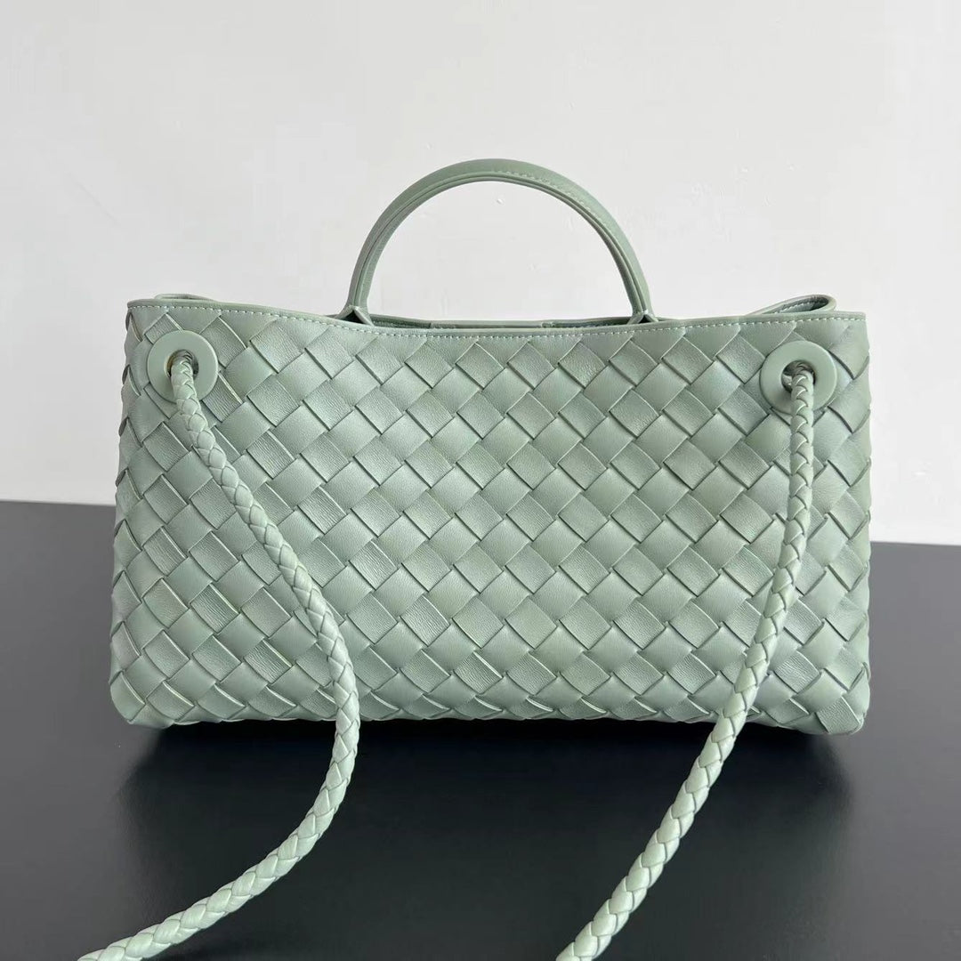 BOTTEGA VENETA SMALL ANDIAMO 29 IN CEDALON GREEN LAMBSKIN