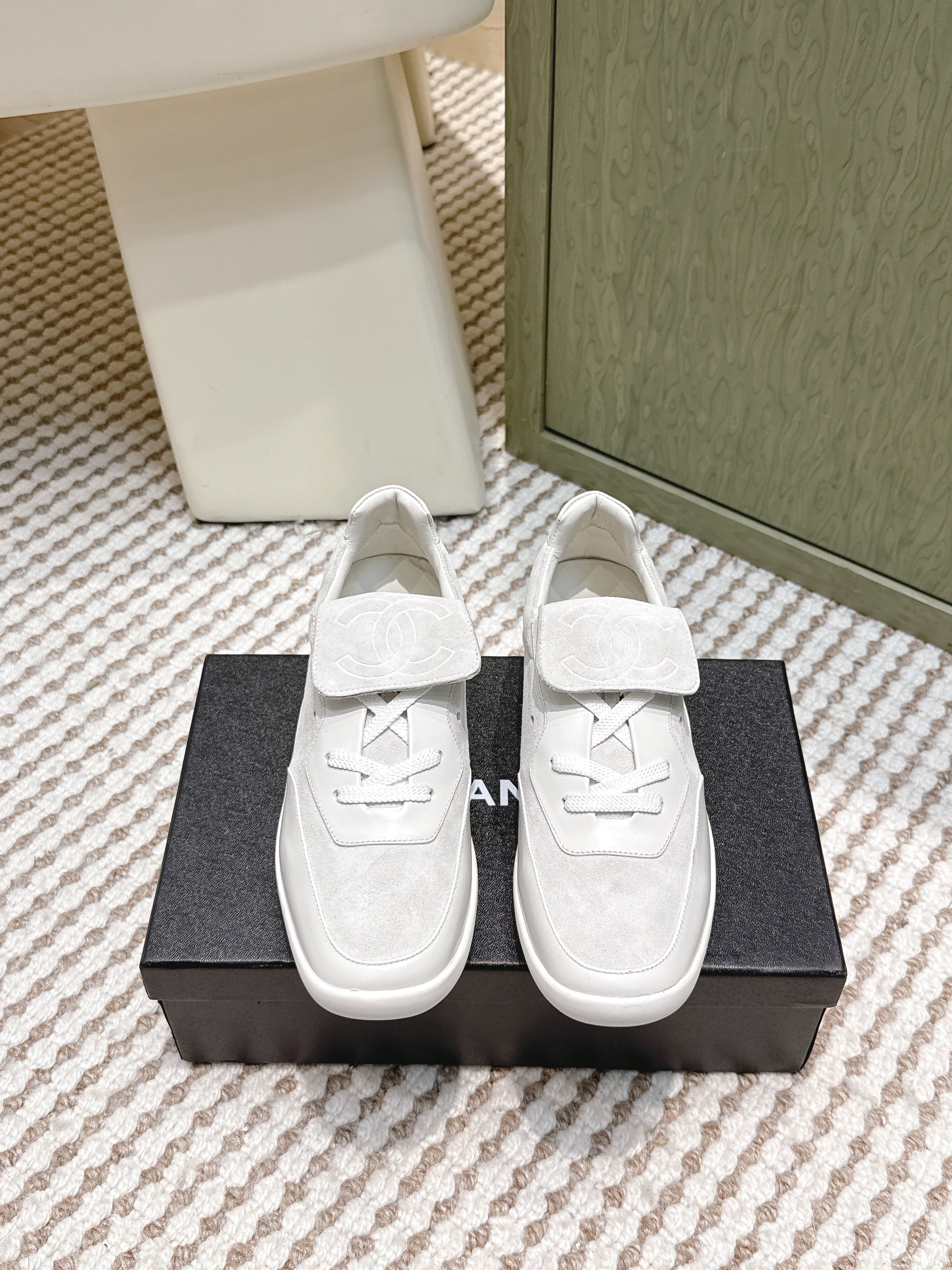 CHANEL 25S SNEAKERS 35MM IN GREIGE SUEDE WITH VELCRO STRAPS