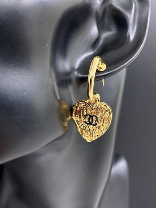 18K  Chanel Heart Star Earrings