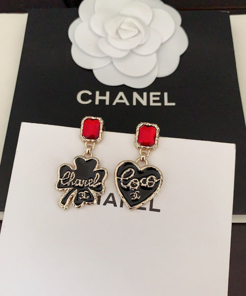 18K  Chanel Heart Earrings