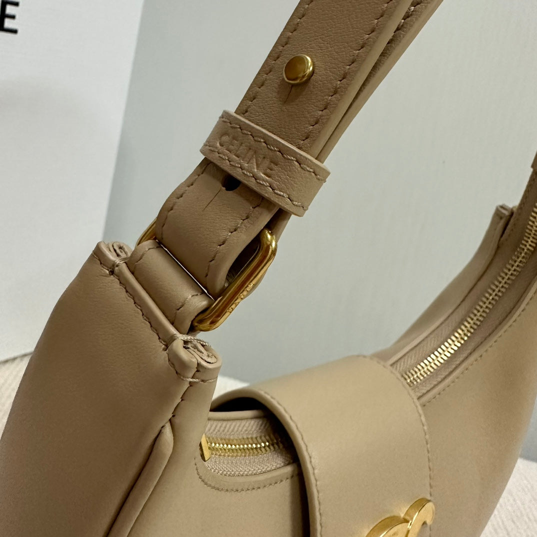 CELINE MEDIUM AVA BAG 23 IN DOMINO SMOOTH CALFSKIN GOLD LOGO