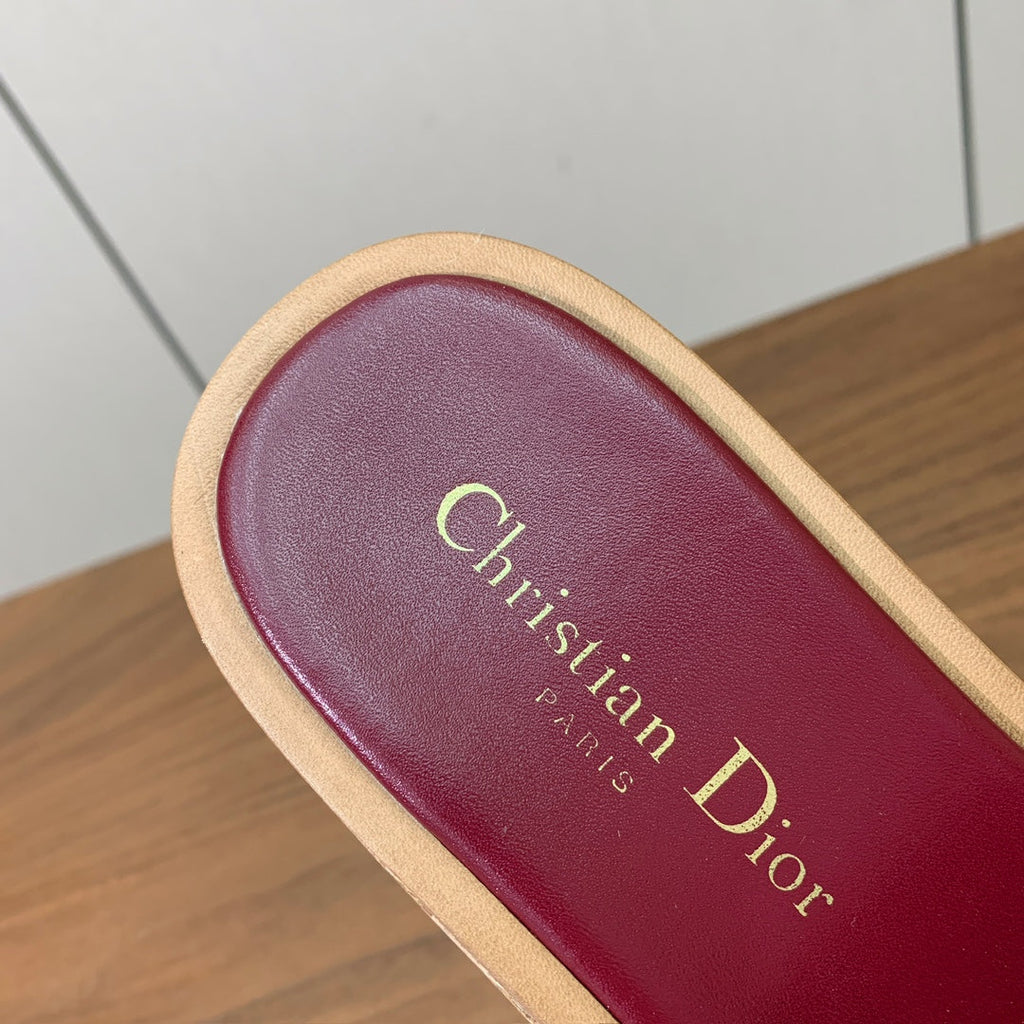 DIOR 25S DWAY WEDGE SLIDE 90 MM IN DARK RED CALFSKIN
