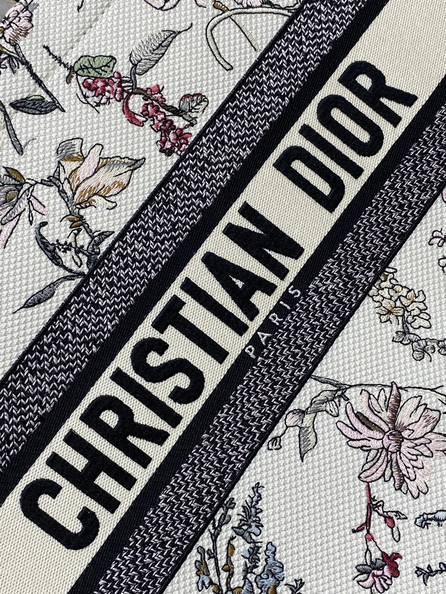 DIOR 25S MEDIUM BOOK TOTE 36 IN BEIGE CANVAS MILLEFIORI EMBROIDERY