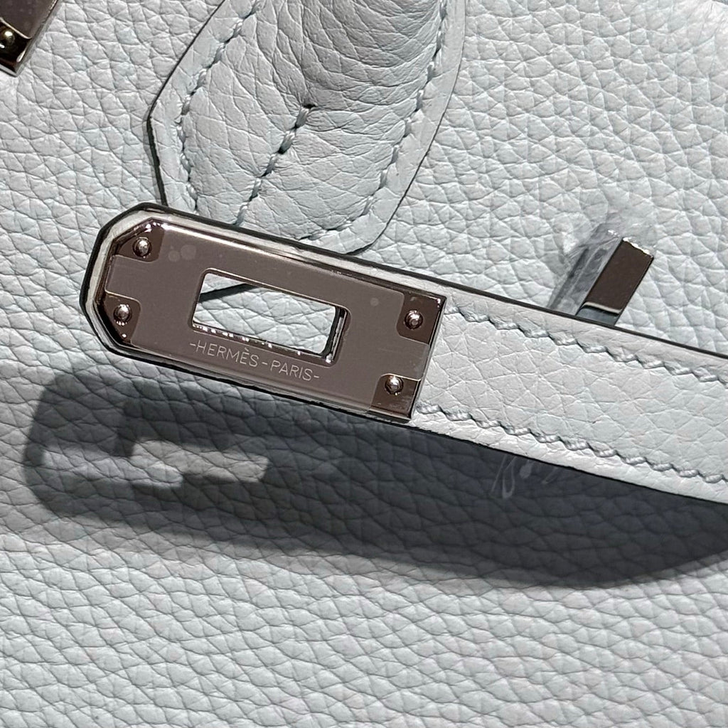HERMES 25S MEDIUM BIRKIN 25 IN CLOUD BLUE CALFSKIN SILVER HARDWARE