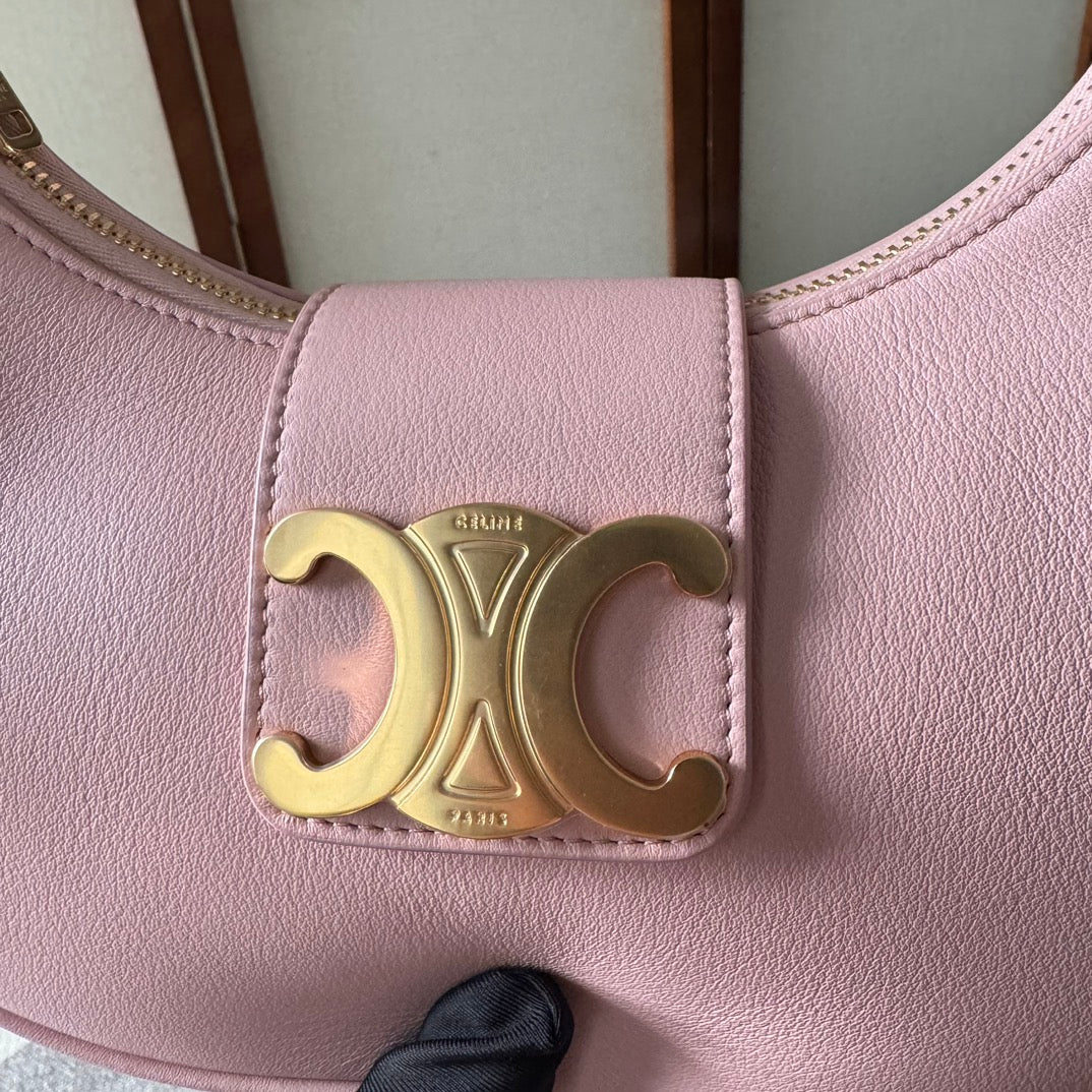 CELINE MEDIUM AVA TRIOMPHE BAG 23 IN LIGHT PINK SMOOTH CALFSKIN GOLD HARDWARE