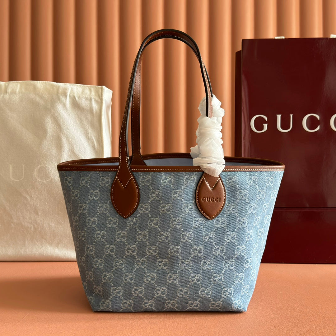 GUCCI 25S TOTISSIMA LARGE TOTE 22 CM IN BLUE DENIM AND BROWN CALFSKIN