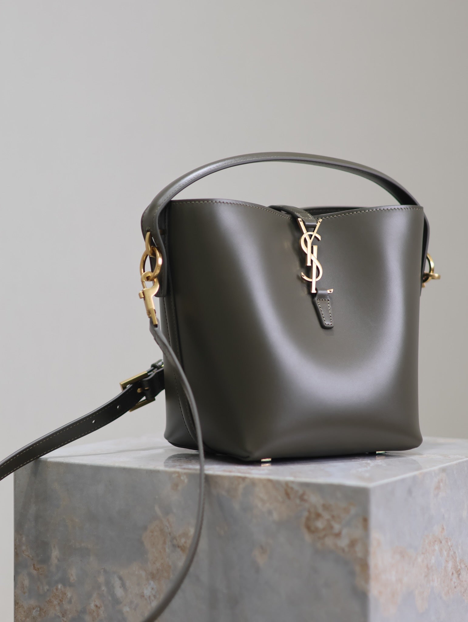 YSL 25S LE 37 MINI 20 IN DARK OLIVE CALFSKIN GOLD HARDWRE